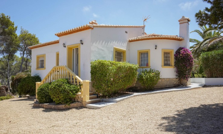 Herverkoop - Villa -
Jávea - Costa Nova
