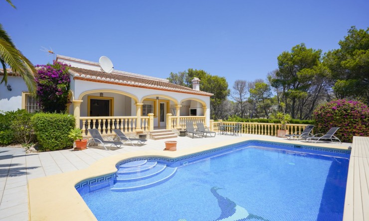 Herverkoop - Villa -
Jávea - Costa Nova