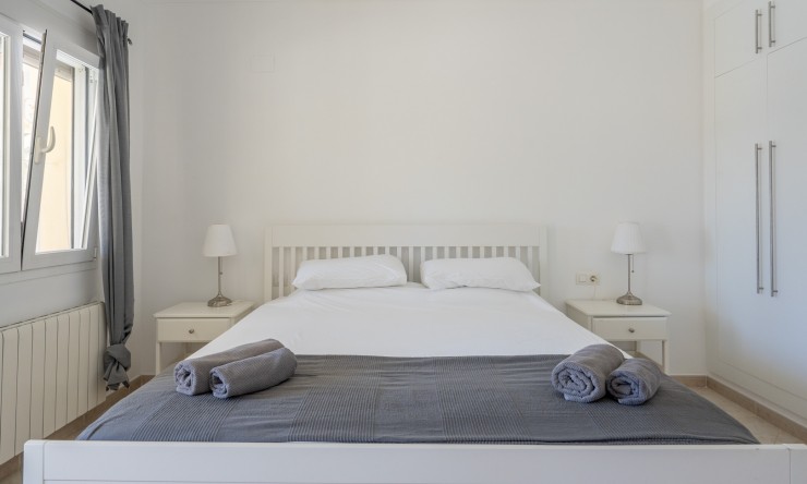 Herverkoop - Villa -
Jávea - Costa Nova