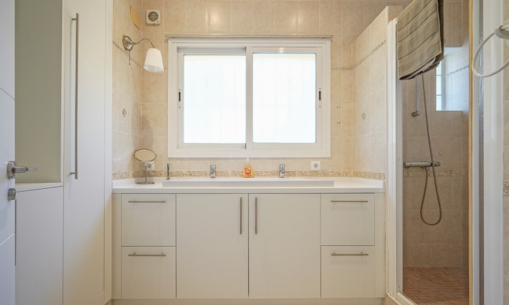 Herverkoop - Villa -
Jávea - Costa Nova