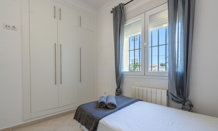 Herverkoop - Villa -
Jávea - Costa Nova