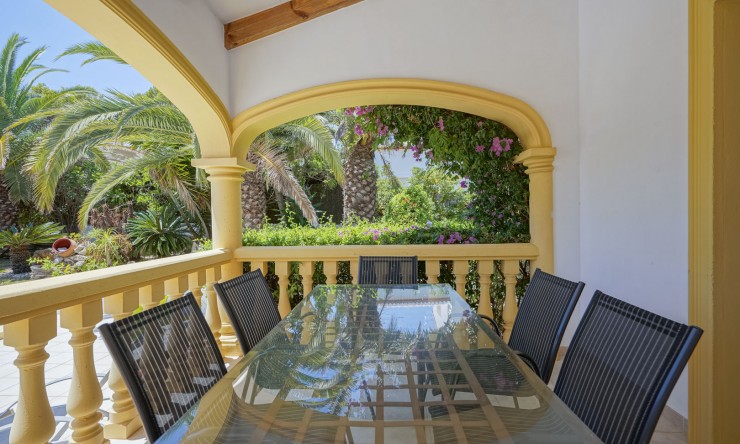 Herverkoop - Villa -
Jávea - Costa Nova