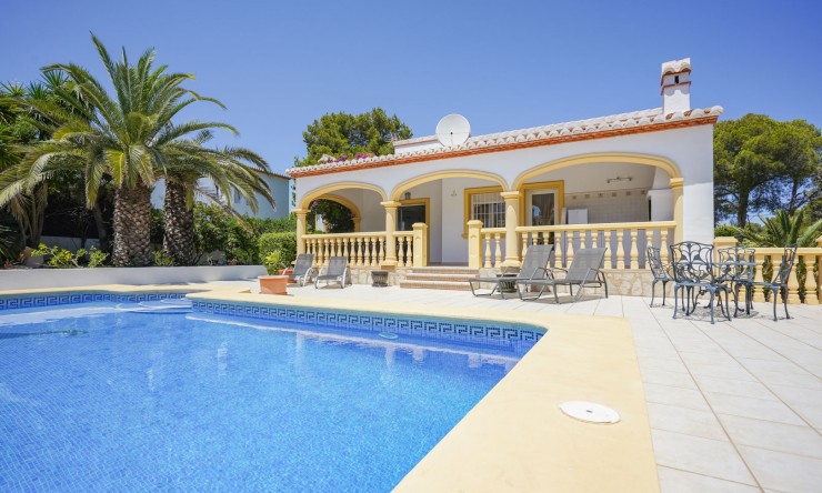 Herverkoop - Villa -
Jávea - Costa Nova