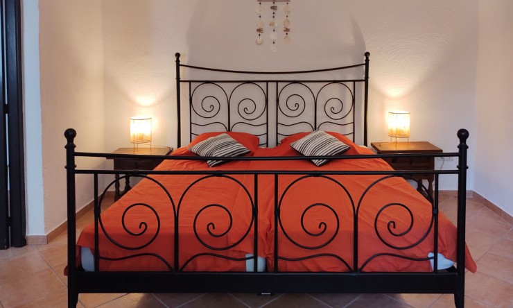 Herverkoop - Villa -
Benissa - Fanadix