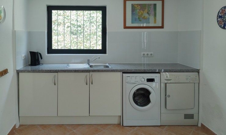 Herverkoop - Villa -
Benissa - Fanadix