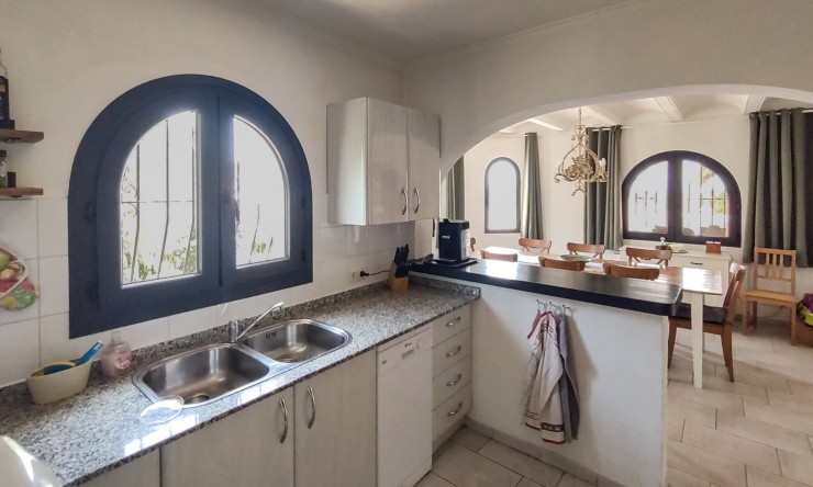 Herverkoop - Villa -
Benissa - Fanadix