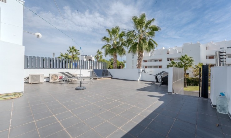 Rynek Wtórny - Kamienica -
Orihuela Costa - Villamartín