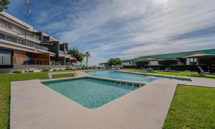 Herverkoop - Appartement -
Orihuela Costa