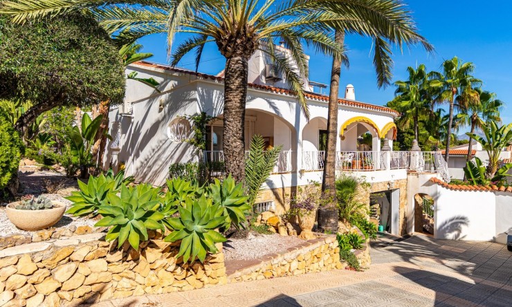 Reventa - Villa -
La Nucía