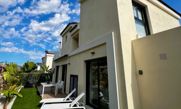 Revente - Villa -
Polop