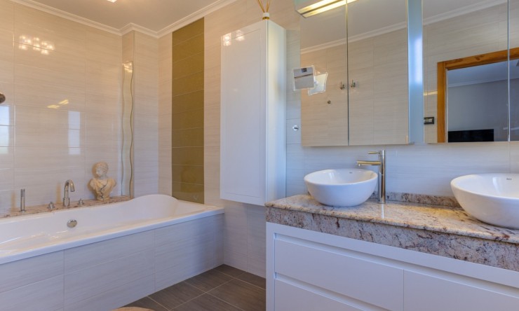 Resale - Villa -
La Zarza