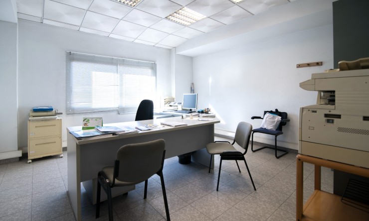 Wynajem długoterminowy - Komercyjne -
Alfas del Pí