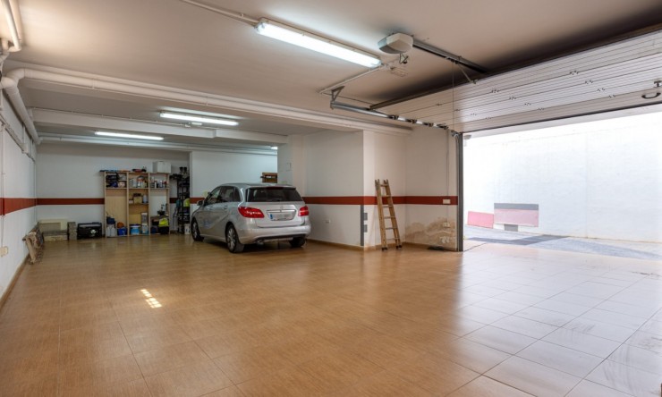 Revente - Villa -
Los Montesinos