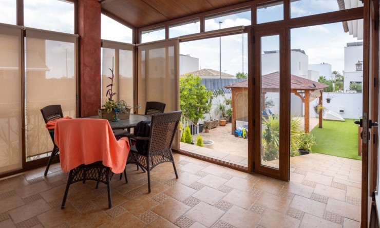 Revente - Villa -
Los Montesinos