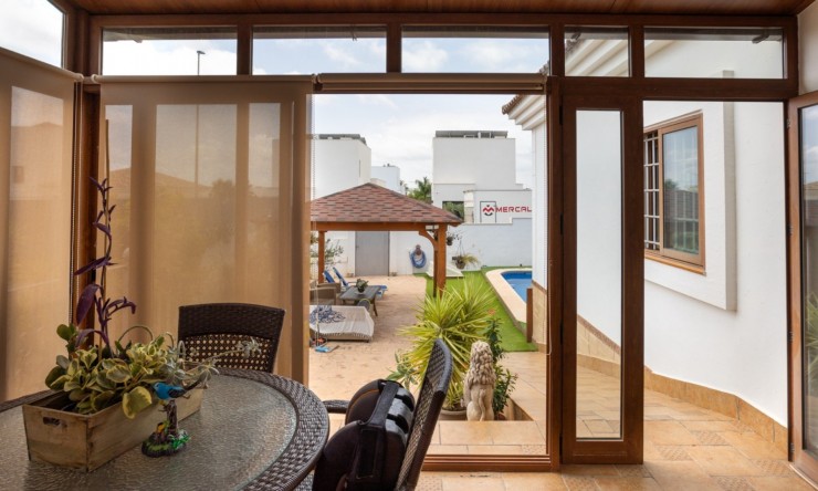 Revente - Villa -
Los Montesinos