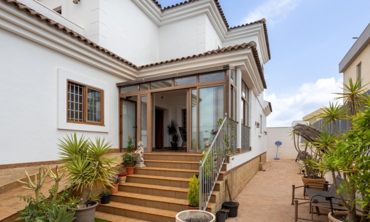 Revente - Villa -
Los Montesinos