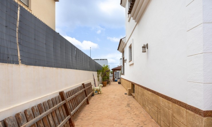 Revente - Villa -
Los Montesinos