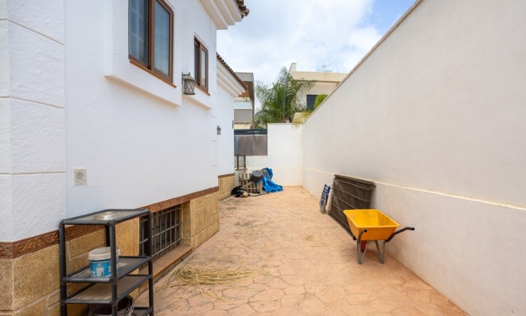 Revente - Villa -
Los Montesinos