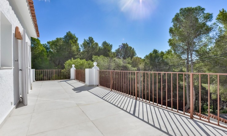 Herverkoop - Villa -
Altea - Altea La Vella