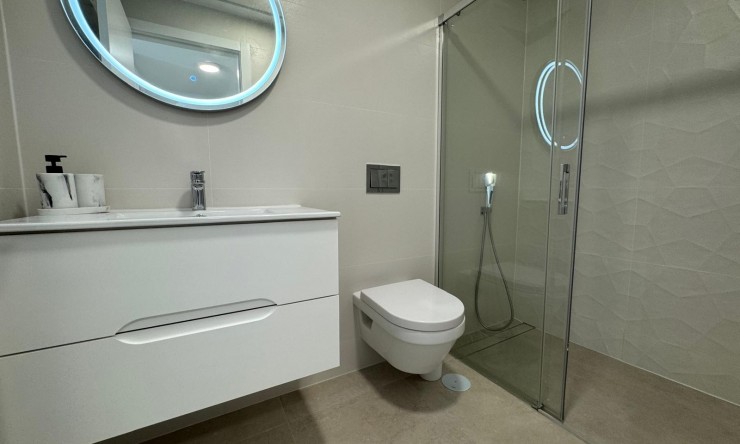 Reventa - Apartamento -
Finestrat