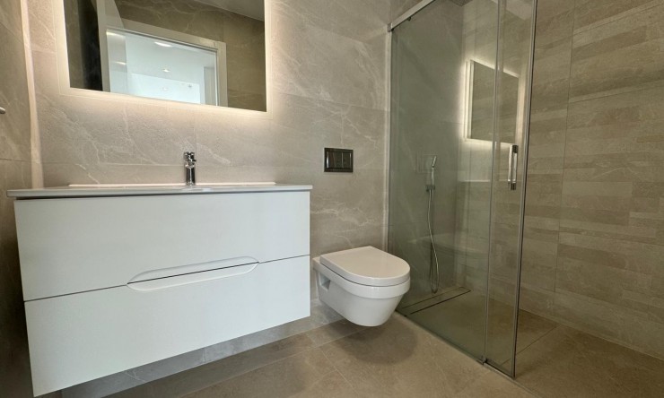 Reventa - Apartamento -
Finestrat