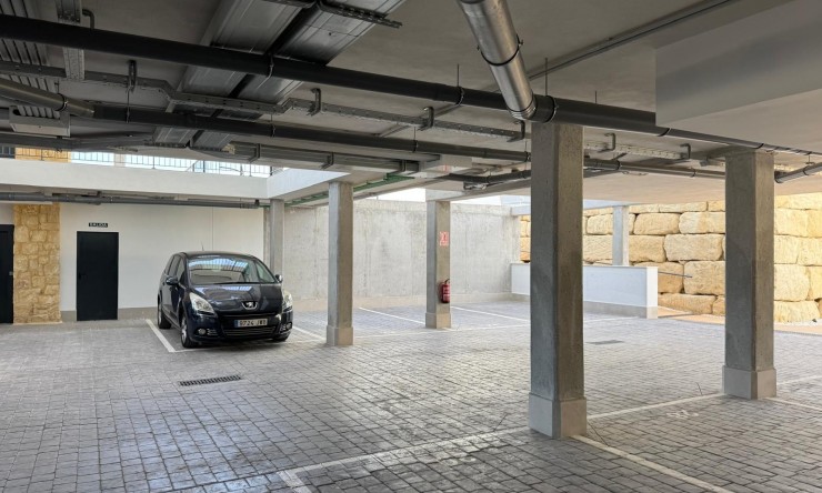 Reventa - Apartamento -
Finestrat