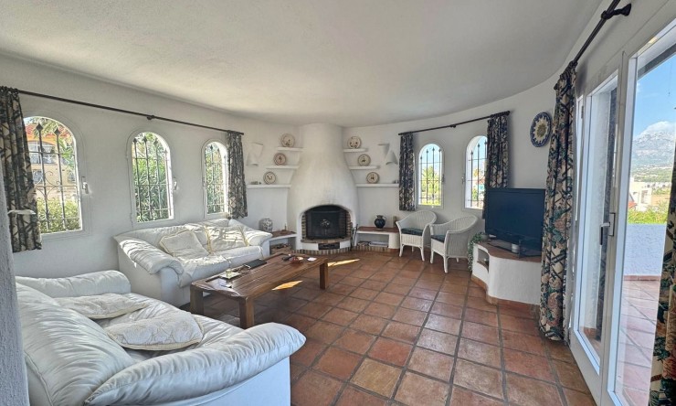 Resale - Villa -
Albir