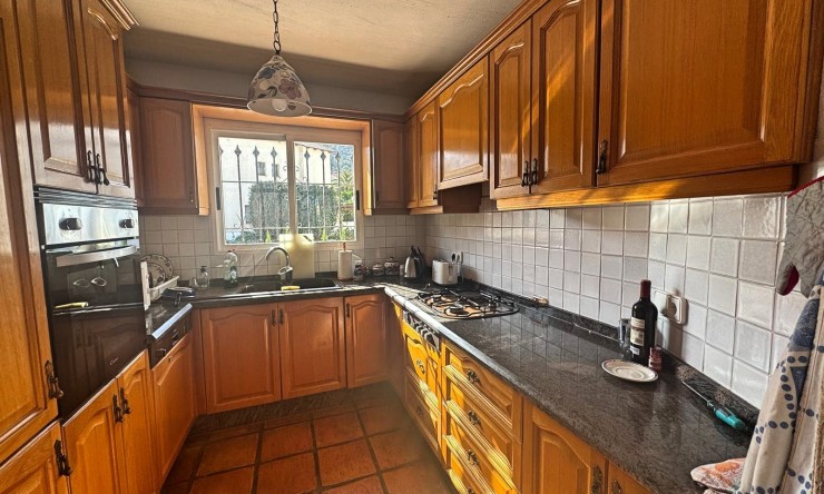 Resale - Villa -
Albir