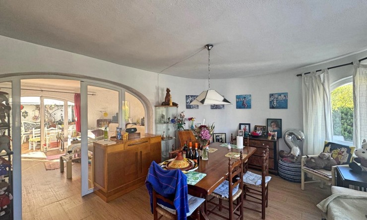 Resale - Villa -
Albir