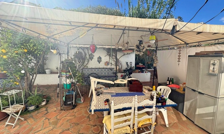 Resale - Villa -
Albir