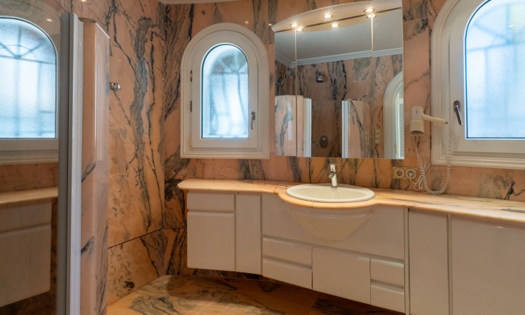 Reventa - Villa -
Benissa - Fanadix