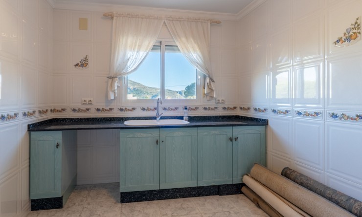 Resale - Villa -
Jalón