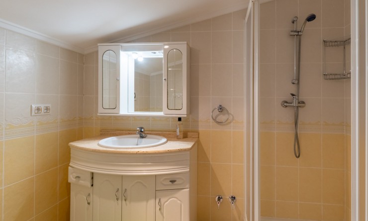 Resale - Villa -
Jalón