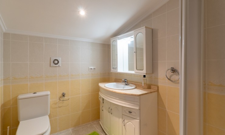 Resale - Villa -
Jalón