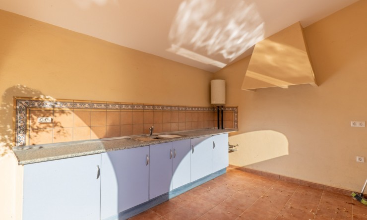 Resale - Villa -
Jalón