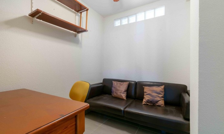 Wiederverkauf - Wohnung -
Albir