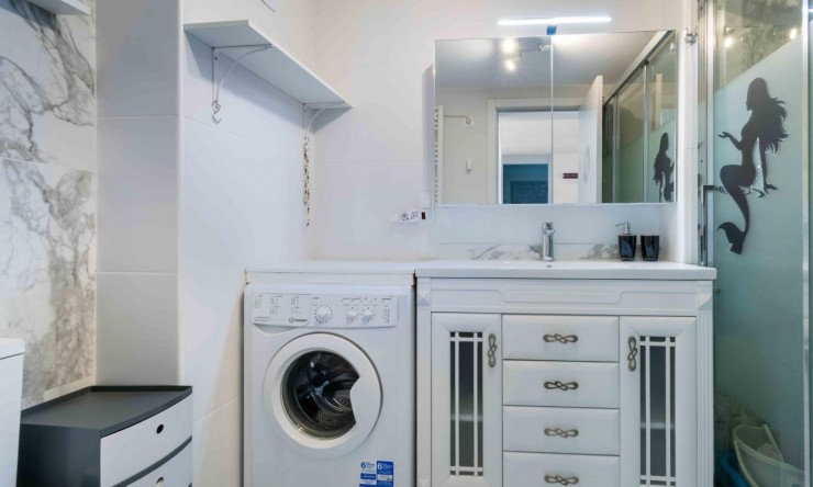 Wiederverkauf - Wohnung -
Albir