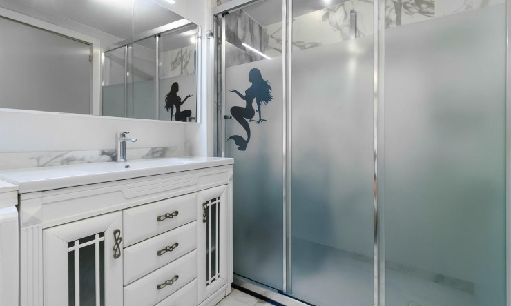 Wiederverkauf - Wohnung -
Albir