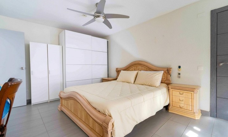 Wiederverkauf - Wohnung -
Albir