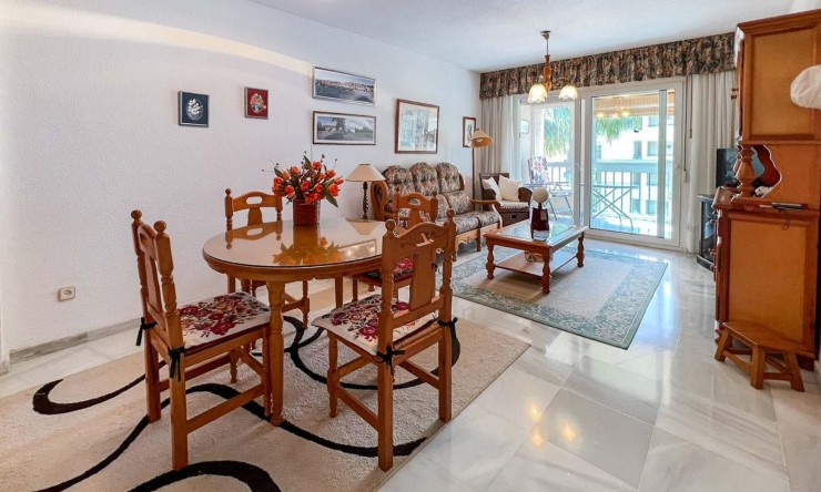 Reventa - Apartamento -
Albir