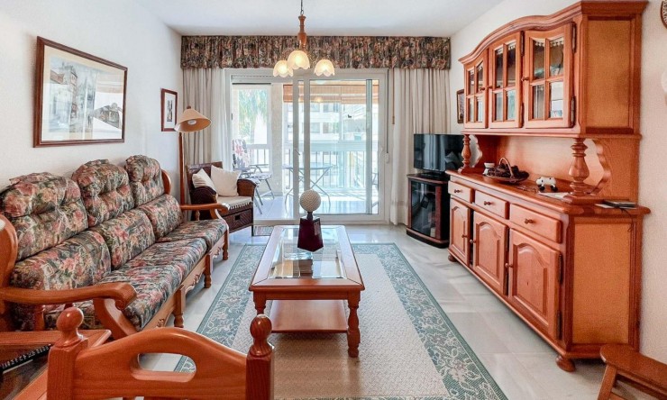 Reventa - Apartamento -
Albir