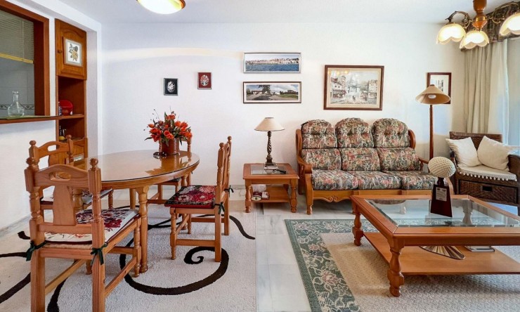 Reventa - Apartamento -
Albir