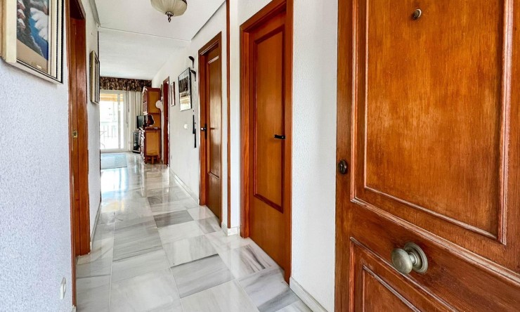 Reventa - Apartamento -
Albir