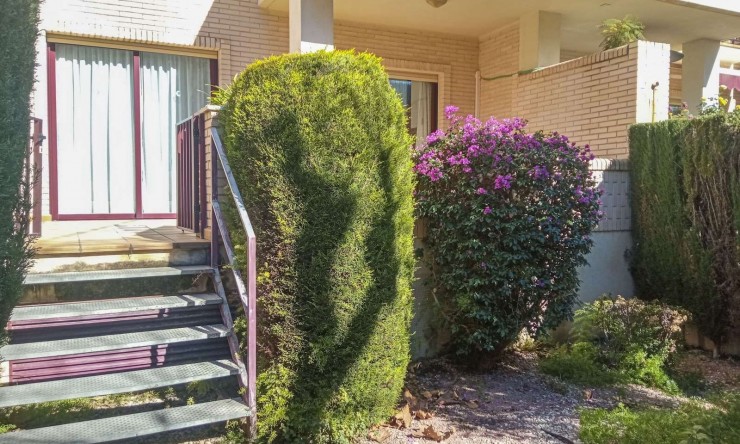 Resale - Apartment -
Albir