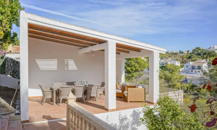 Herverkoop - Villa -
Jávea - Pinosol