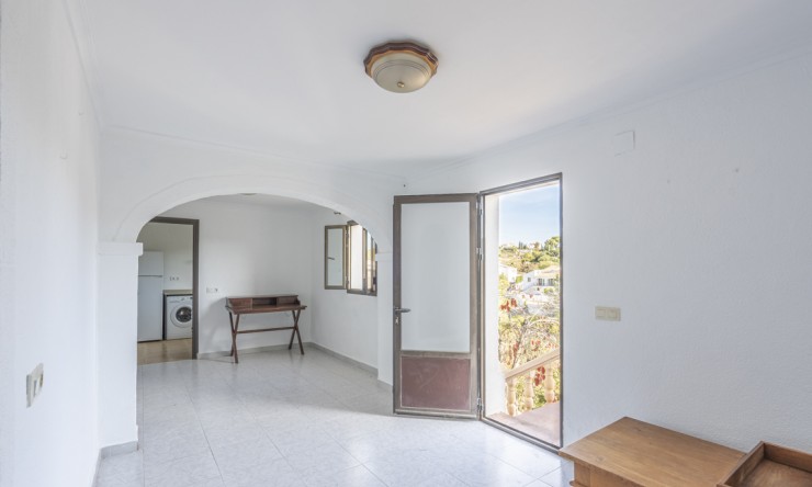 Herverkoop - Villa -
Jávea - Pinosol