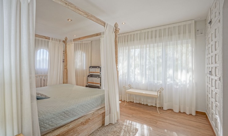 Herverkoop - Villa -
Jávea - Pinosol