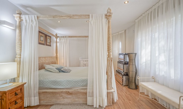 Herverkoop - Villa -
Jávea - Pinosol