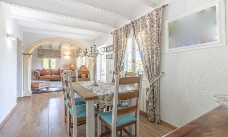 Herverkoop - Villa -
Jávea - Pinosol