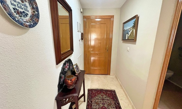 Wiederverkauf - Wohnung -
Albir